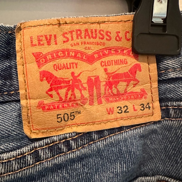 Levi’s Men’s 505 Jeans, 32x34, Gently worn - Picture 3 of 4